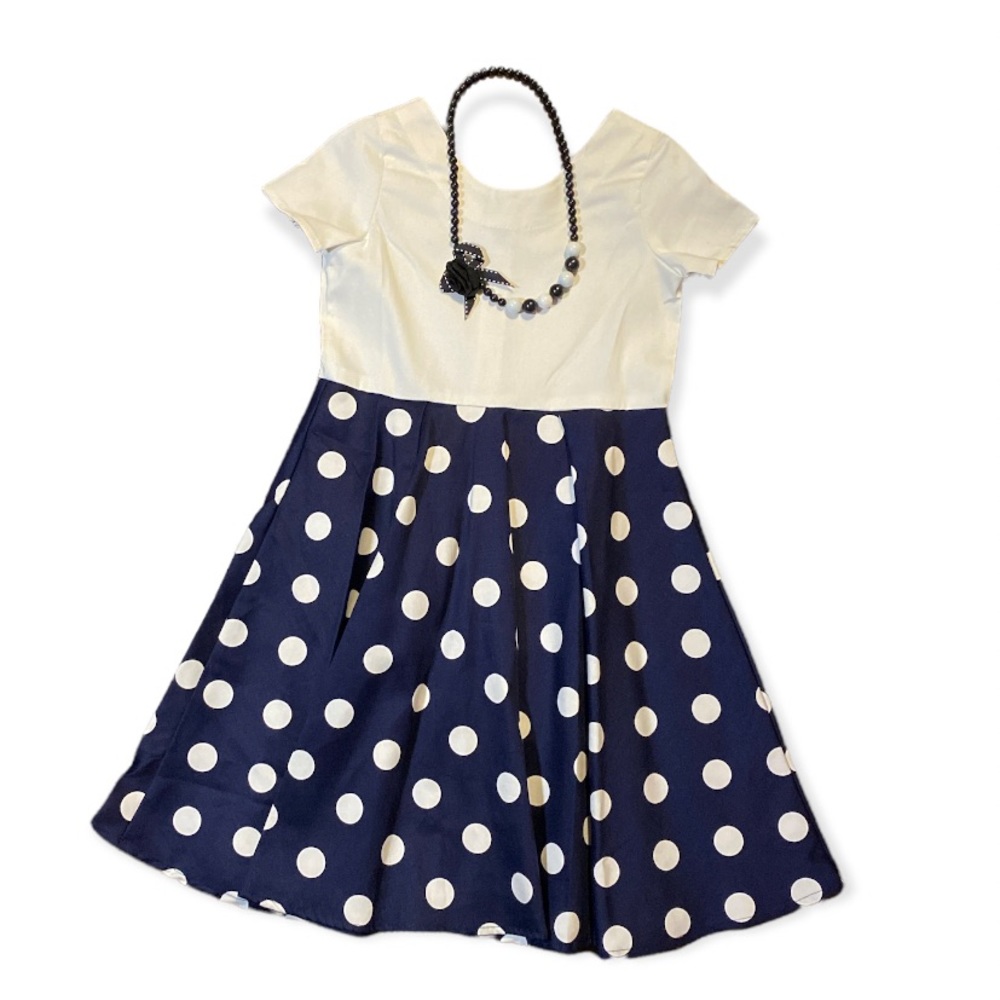 Girls Polka Dot dress with necklace